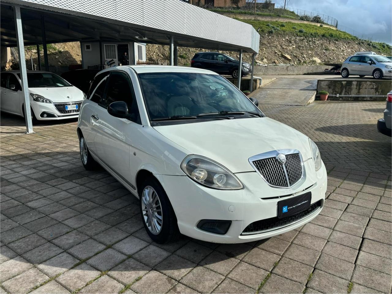 LANCIA YPSILON 1.2