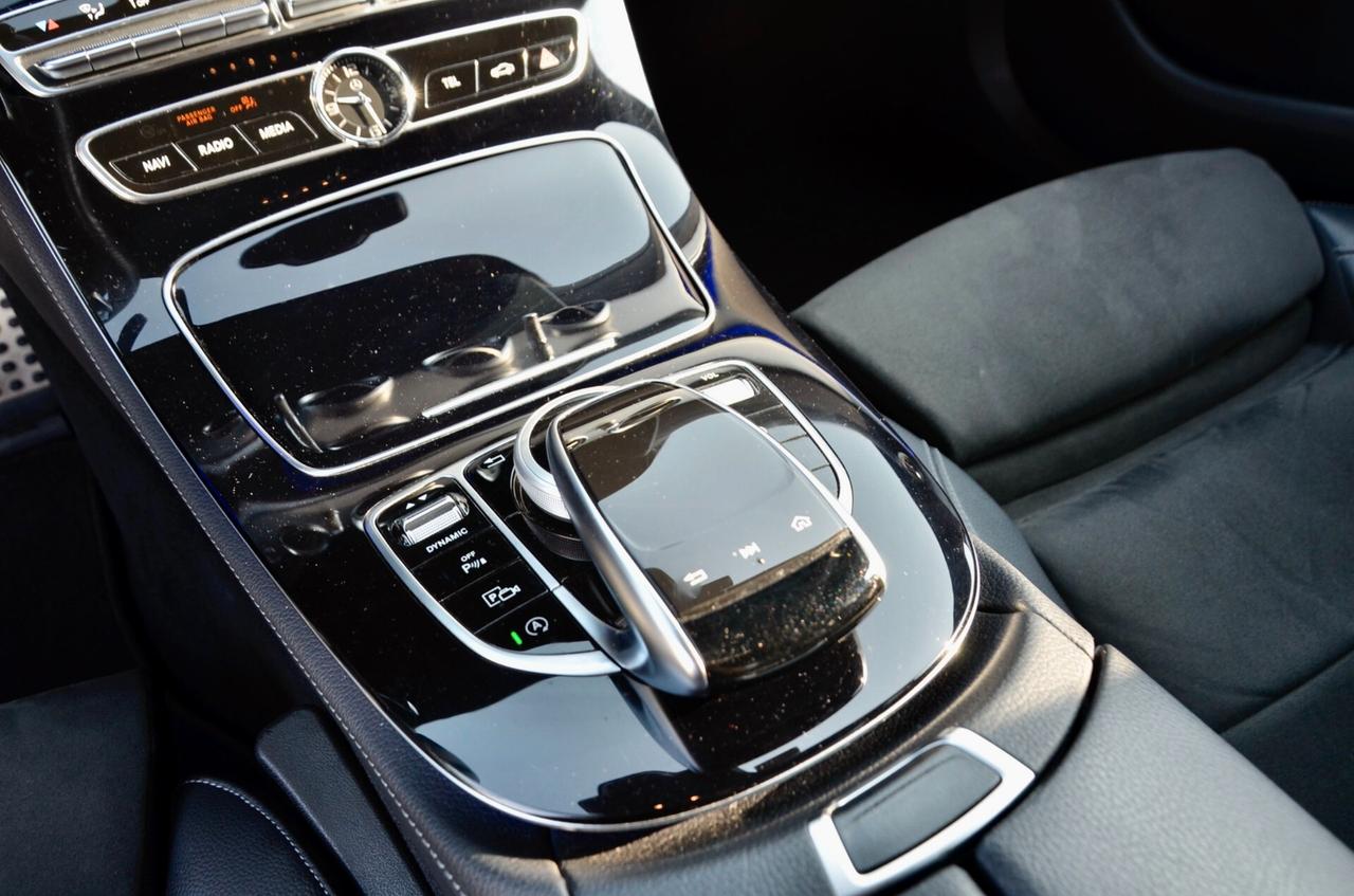 MERCEDES-BENZ E 220d PREMIUM AMG LINE 194cv AUTO, UFF ITALIANA, SERVICE MERCEDES, EURO 6C, HI-FI BURMESTER, MULTIBEAM, RETRO 360°, PERMUTE