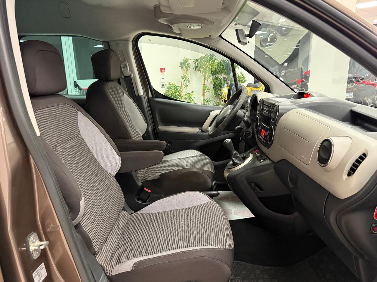 Peugeot Partner Tepee 1.6 e-HDi 92 CV S&S Outdoor - 2012