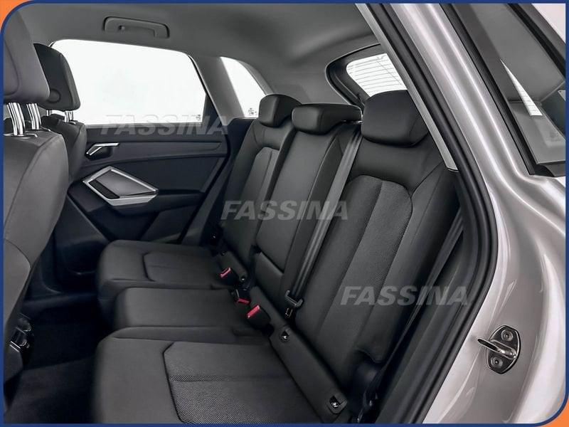 Audi Q3 Q3 35 1.5 tfsi Business Advanced s-tronic