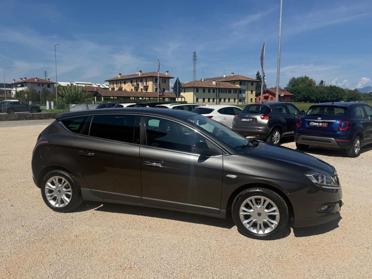Lancia Delta 1.6 MJT DPF Gold