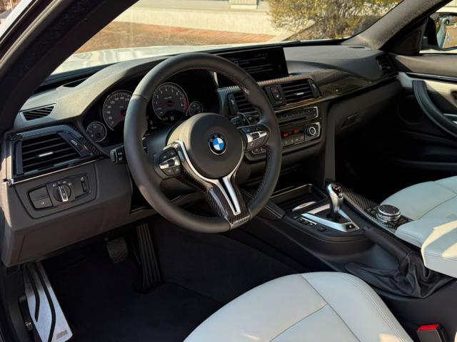 BMW M4 Coupé | M PERFOMANCE | FULL CARBON SPEC