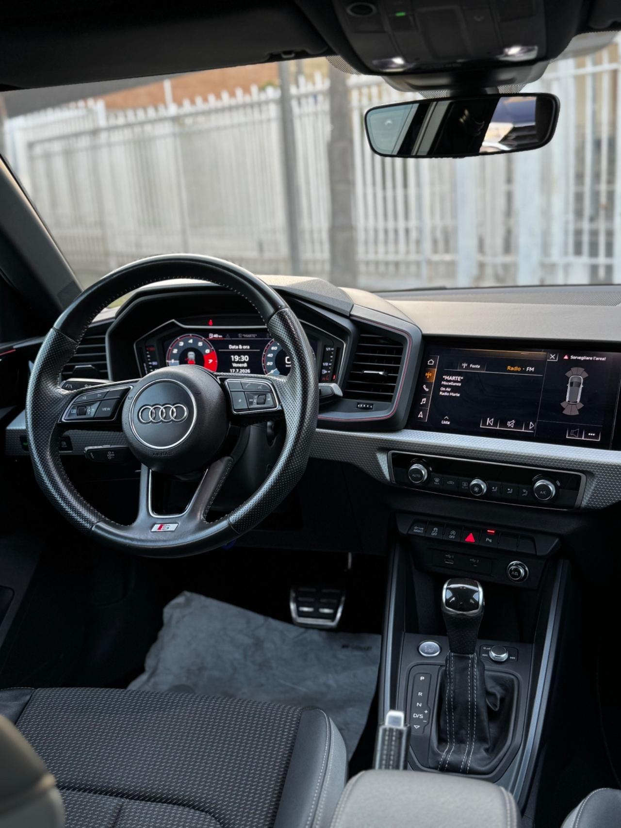 Audi A1 SPB 30 TFSI S tronic line edition