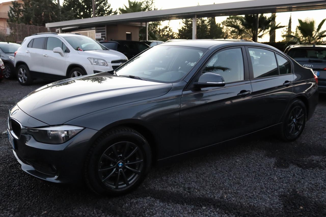 BMW 318D 2.0 cambio automatico