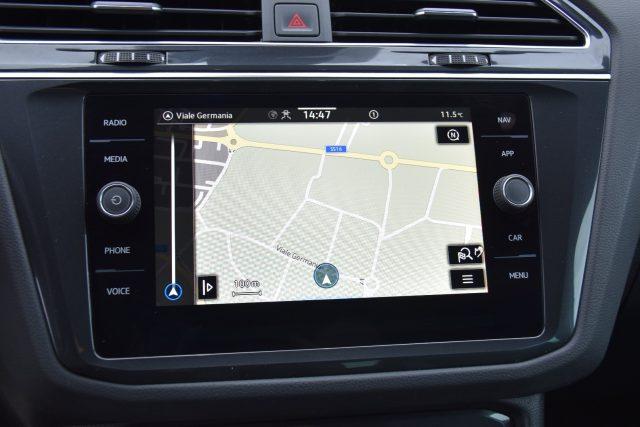 VOLKSWAGEN Tiguan 2.0 TDI 150 CV SCR DSG R-Line *Led, Luci ambiente*