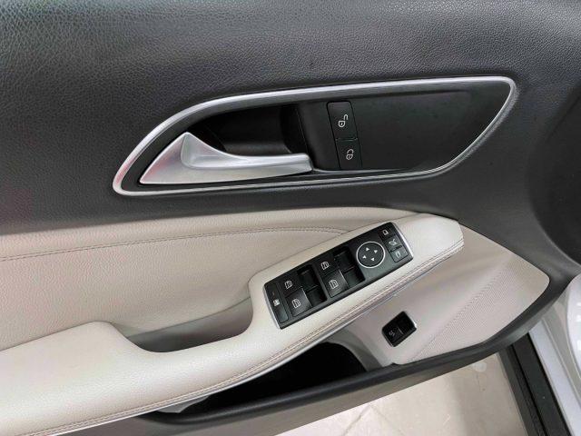 MERCEDES-BENZ GLA 220 PREMIUM 4MATIC AUTO