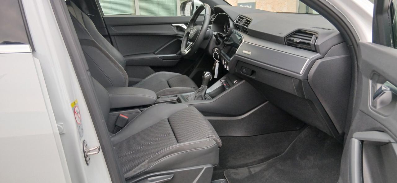 Audi Q3 35 TDI S tronic line edition