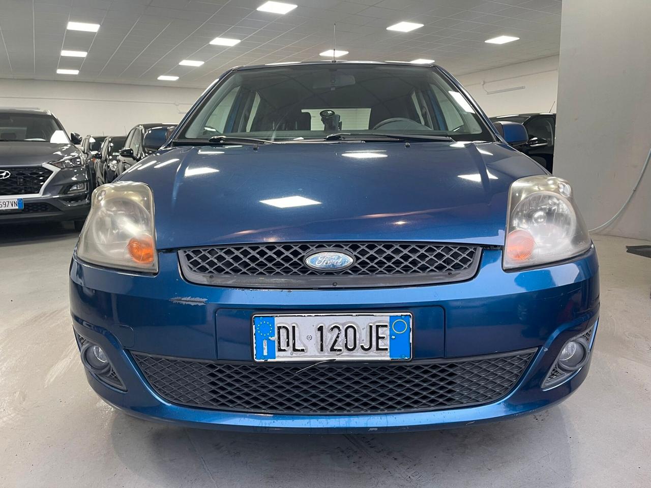 Ford Fiesta 1.4 16V 5p. Ghia