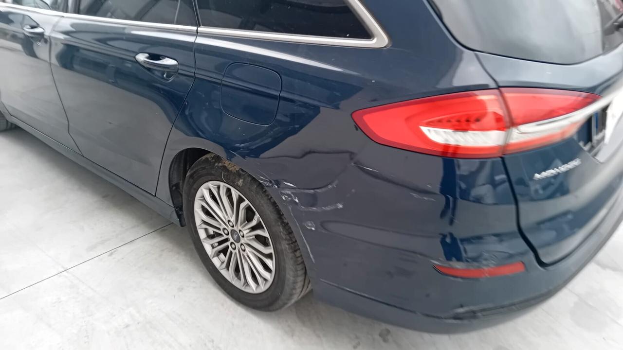 Ford Mondeo Full Hybrid 2.0 187 CV eCVT SW Titanium Business SINISTRATA