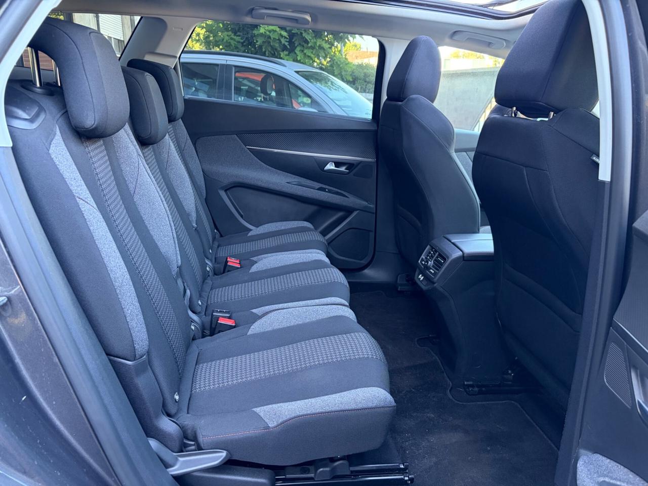 Peugeot 5008 BlueHDi 130 S&S Allure