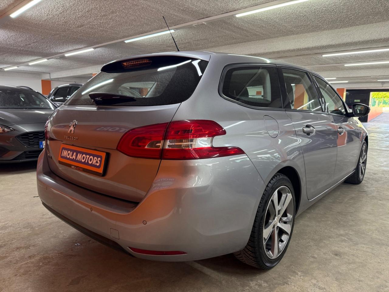 Peugeot 308 PureTech Turbo 130 S&S SW Allure