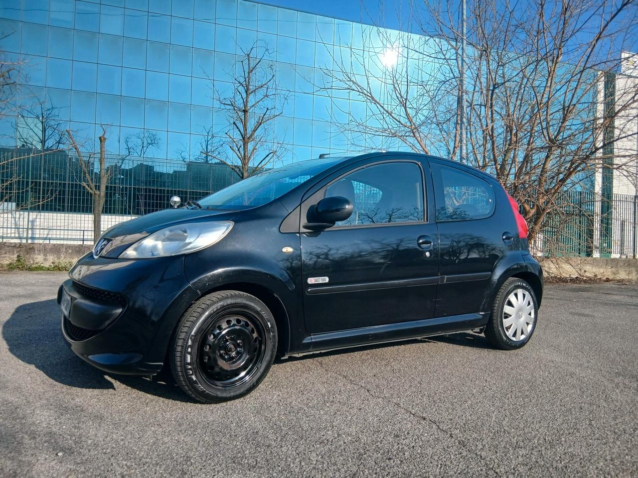 Peugeot 107 1.0 68CV 5p. Desir