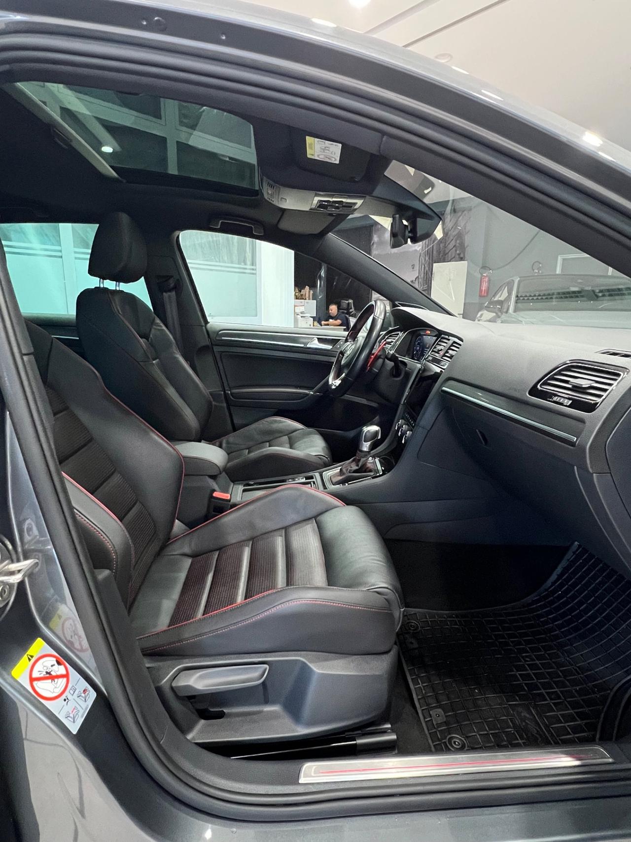 Volkswagen Golf GTI Performance 2.0 245 CV TSI DSG 5p. BMT