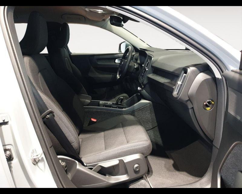 Volvo XC40 (2017-->) B3 automatico Essential