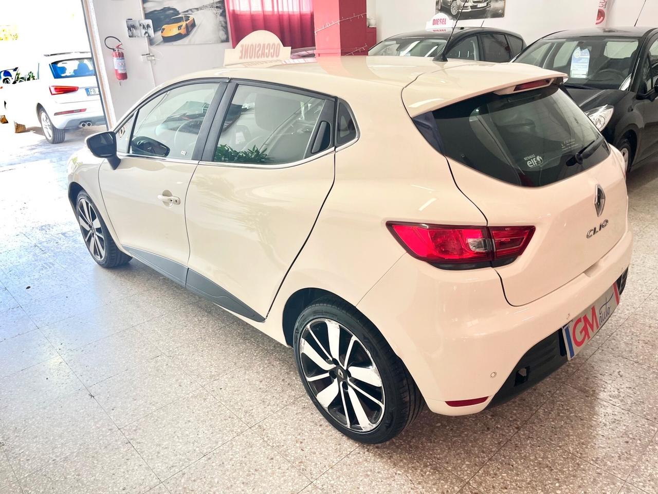 Renault Clio dCi 8V 75 CV 5 porte Duel