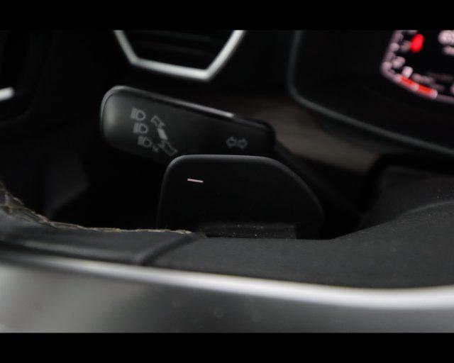 SEAT Leon 1.5 eTSI 150 CV DSG Xcellence