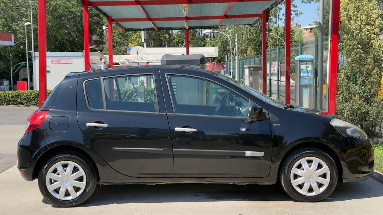Renault Clio 1.2 16V 5 porte GPL Yahoo! 2012