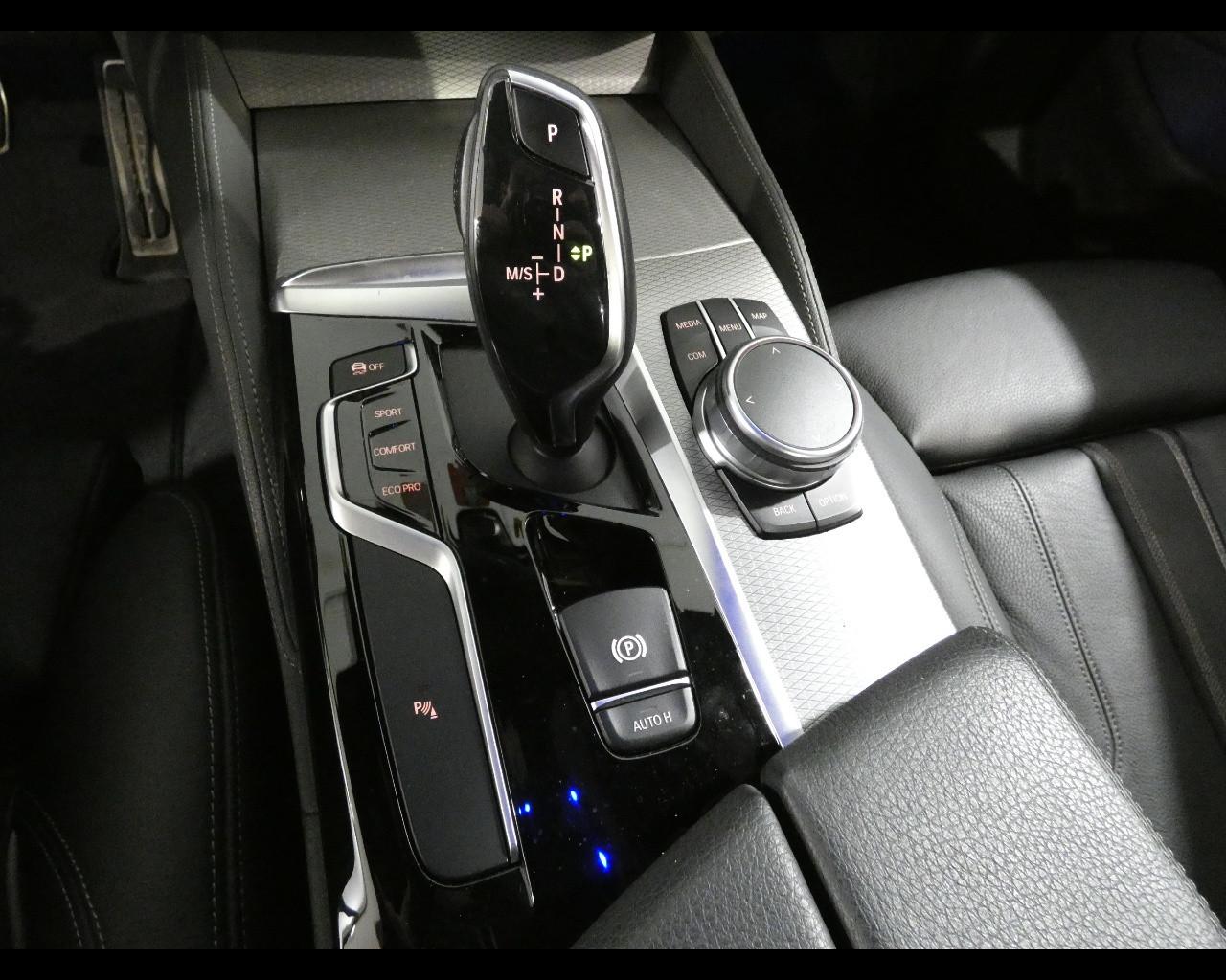 BMW Serie 5(G30/31/F90) - 520d 48V xDrive Msport