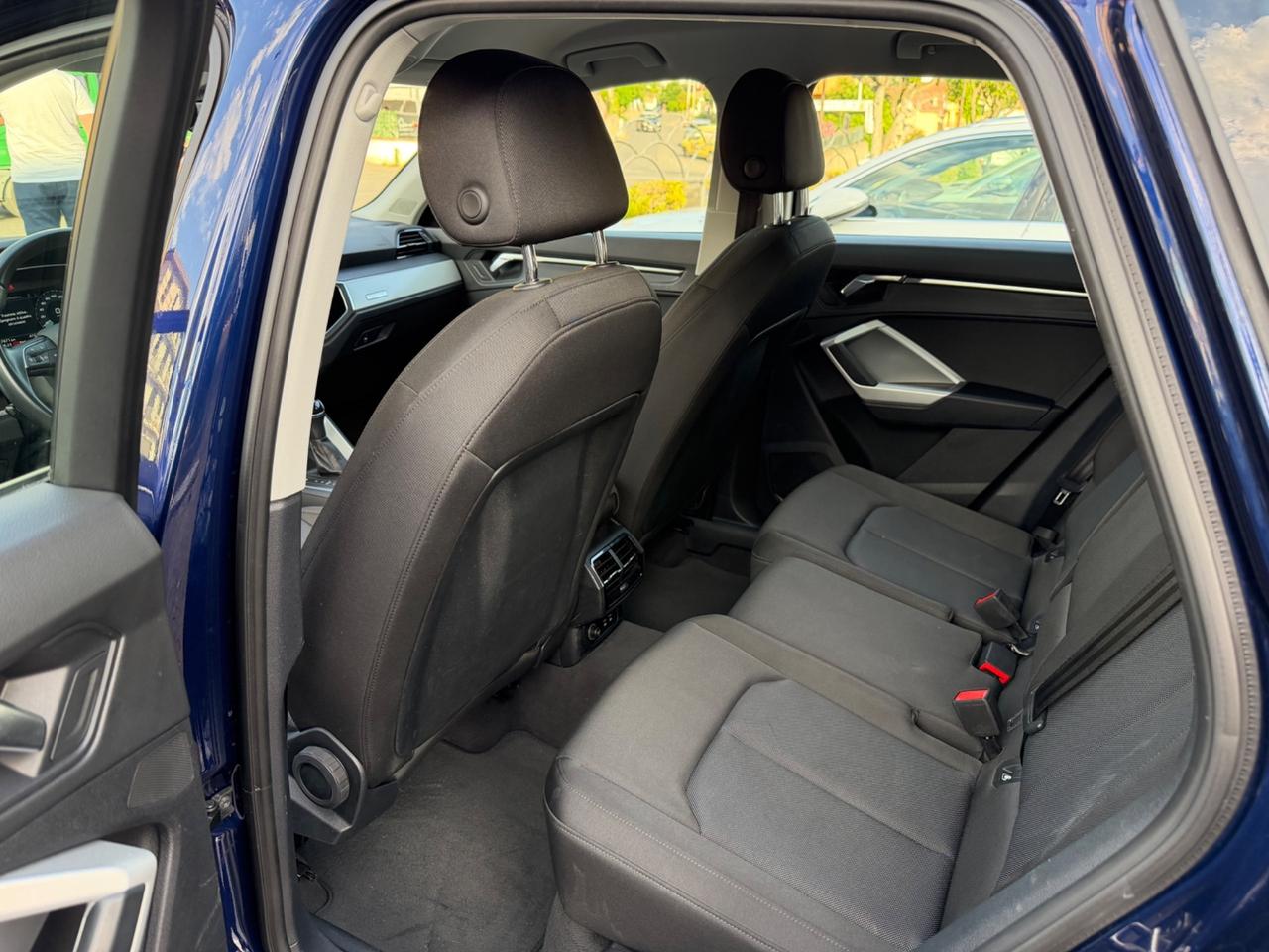 Audi Q3 35 TDI S tronic Business Advanced