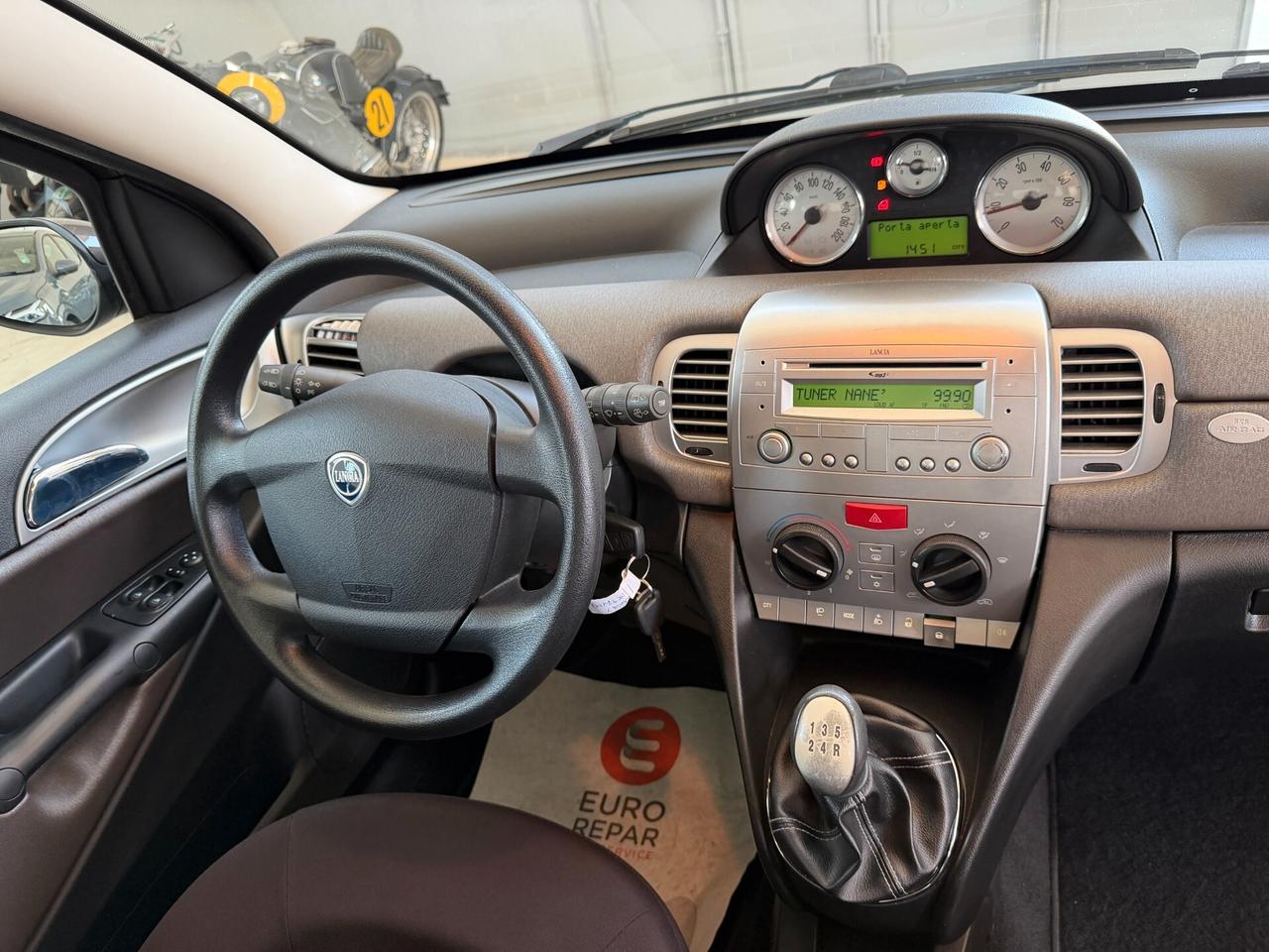 Lancia Ypsilon 1.2 Oro