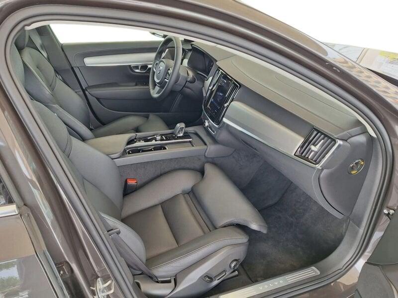 Volvo S90 B4 197+14 CV Mild Hibrid Benzina Automatica Plus Bright