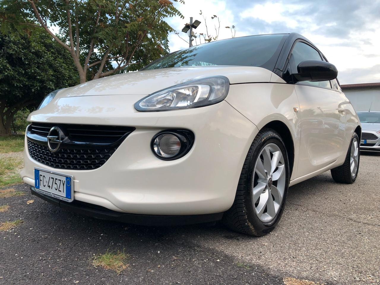 Opel Adam 1.4 87 CV GPL Tech Unlimited