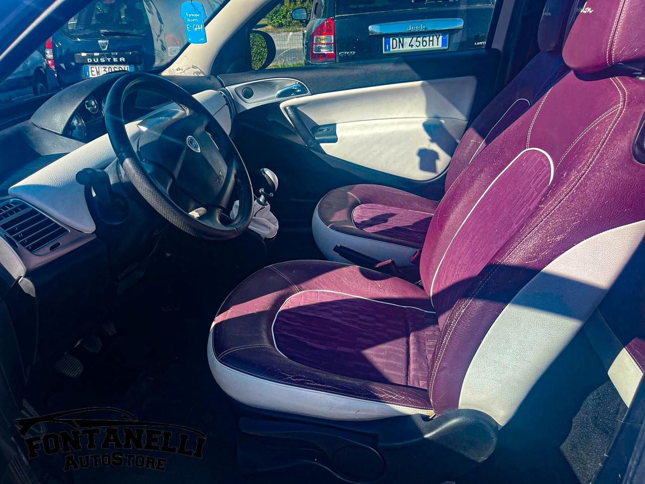 Lancia Ypsilon 1.2 Versus