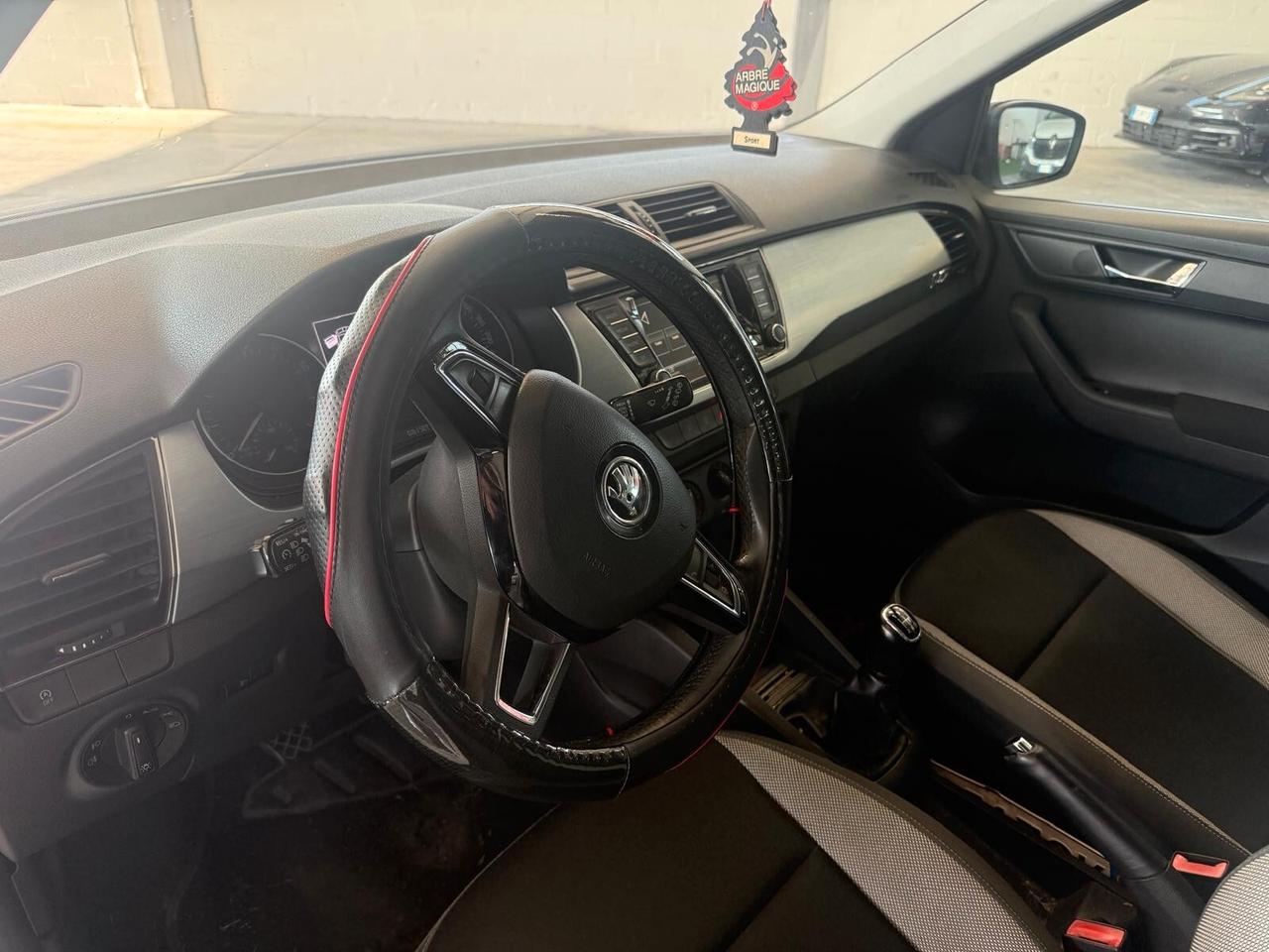 Skoda Fabia 1.0 MPI 60 CV Design Edition