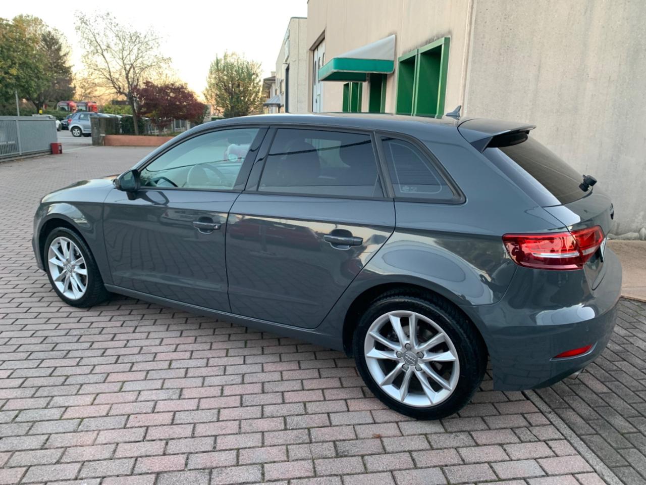 Audi A3 SPB 2.0 TDI S tronic Sport