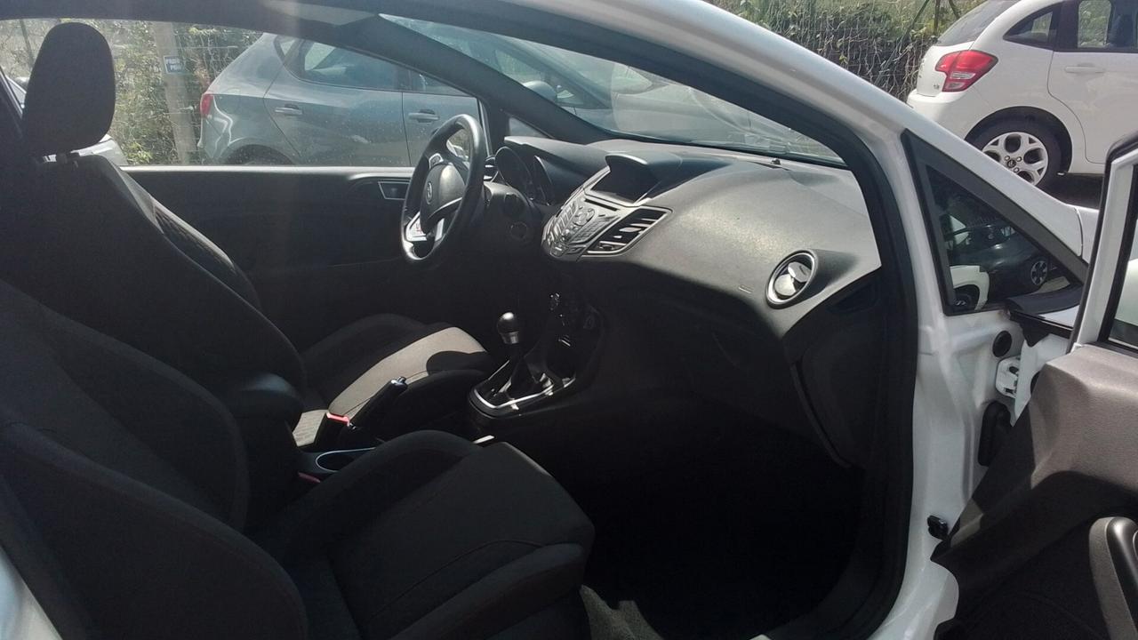 Ford Fiesta 1.5 TDCi 75CV 3 porte ST-Line