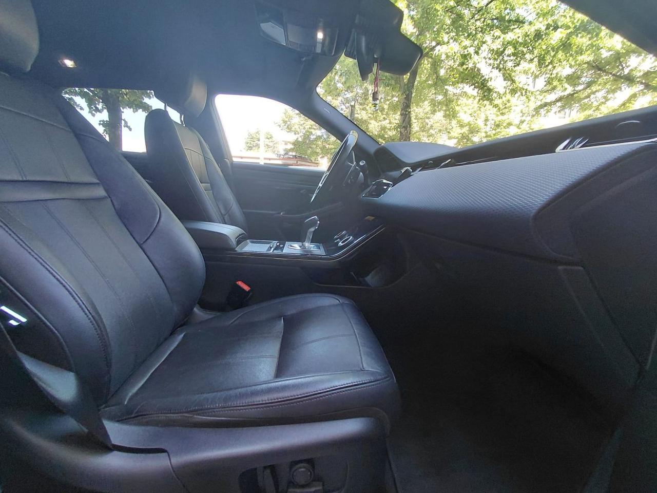 Land Rover Range Rover Evoque R-Dynamic SE #11463
