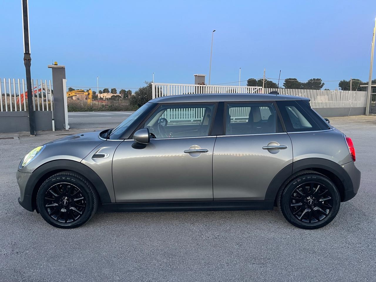 MINI 1.5 D 5 porte 95CV BAKER STREET FUL LED MY20