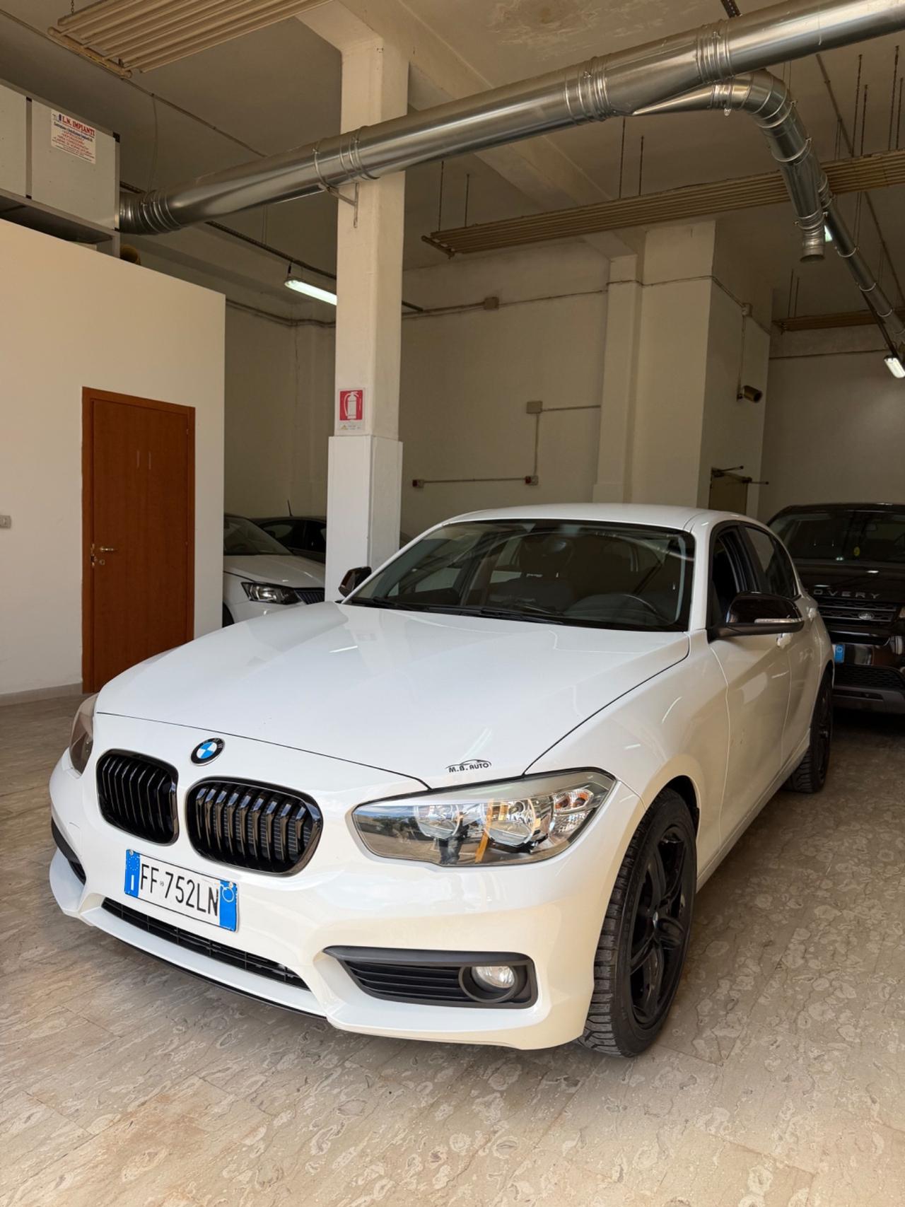 Bmw 116d 2016 5p. Urban