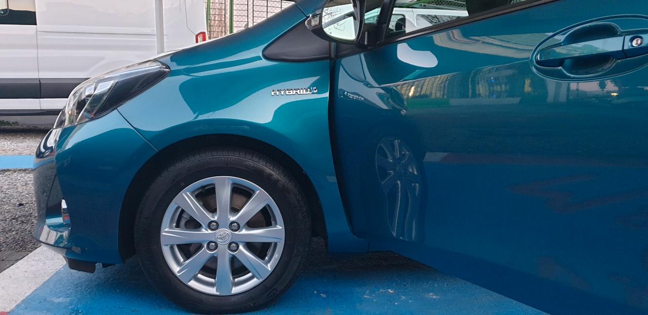 TOYOTA YARIS 1.5 BENZINA/IBRIDA FULL OPTIONAL KM 71 MILA