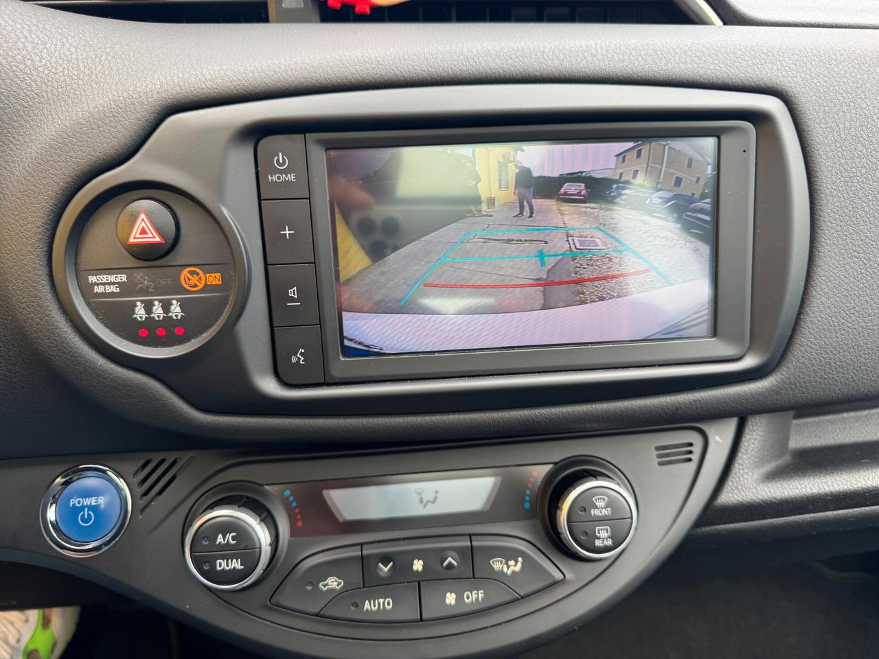 TOYOTA YARIS 2019 FULL OPTIONAL TETTO GARANZIA 2034 CASA MADRE