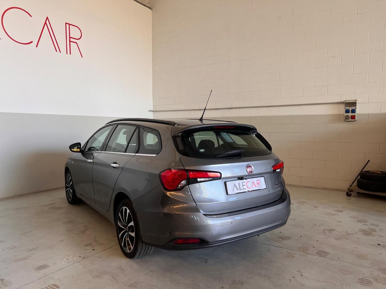 Fiat Tipo 1.6 Mjt S&S SW Lounge