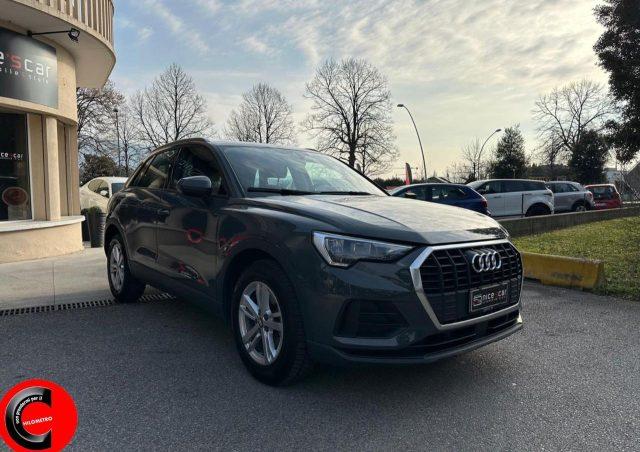 AUDI Q3 35 TDI S tronic Business