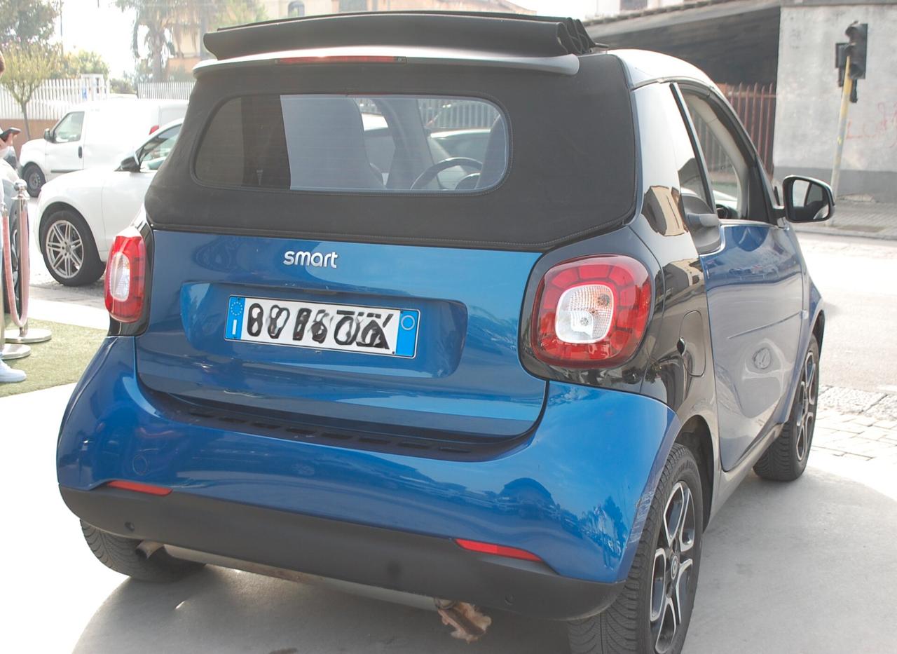 Smart forTwo Cabrio 0.9 t Prime 90CV twinamic Lega Pelle USB