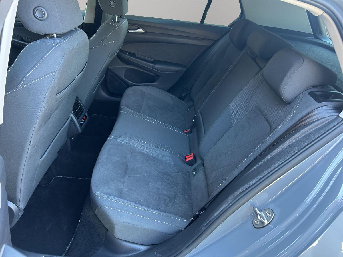 VOLKSWAGEN - Golf- 2.0 tdi Life 115cv dsg