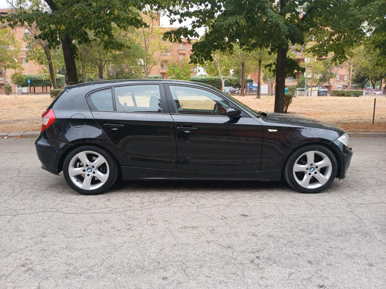 Bmw 120 120d cat 5 porte Attiva
