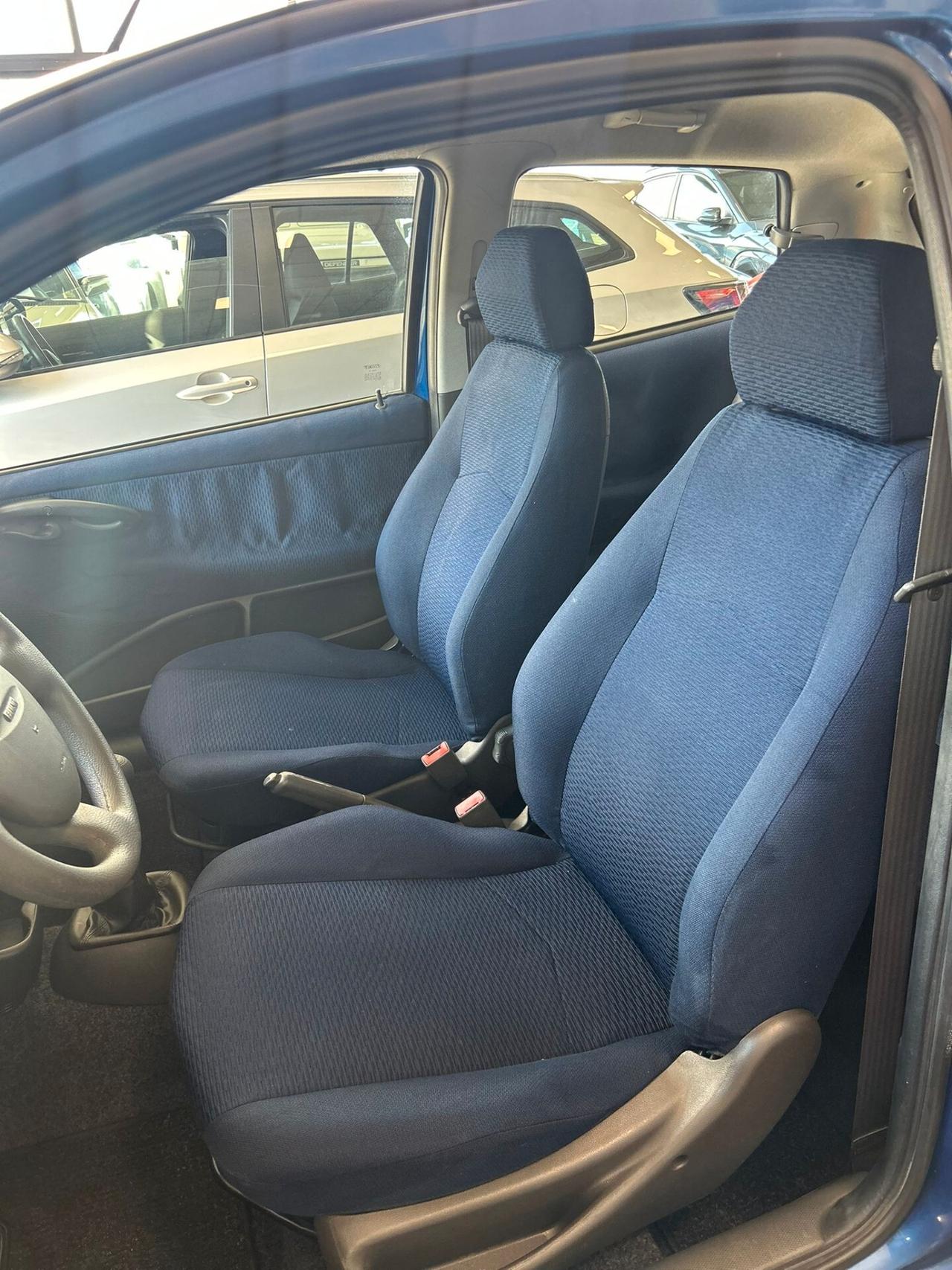 Fiat Punto 1.2i 16V soli 27000km