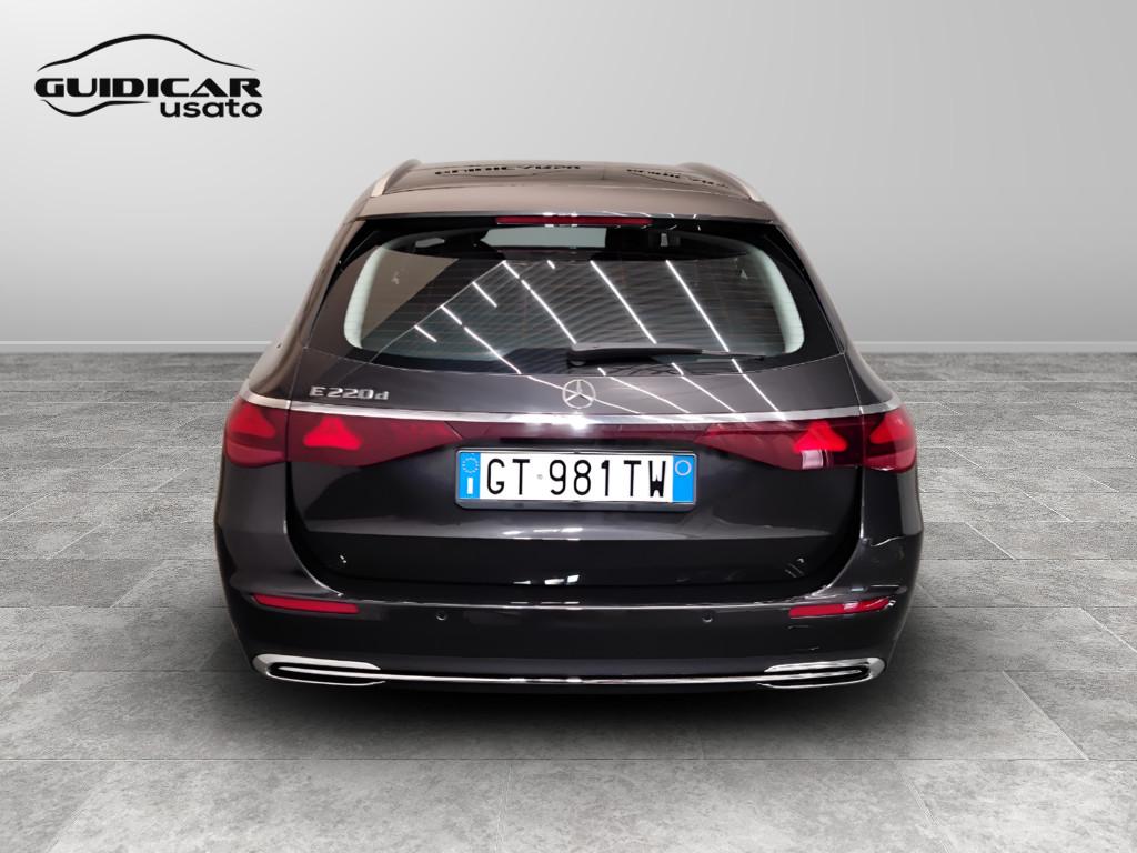 Mercedes-Benz Classe E - S214 SW - E SW 220 d Advanced auto