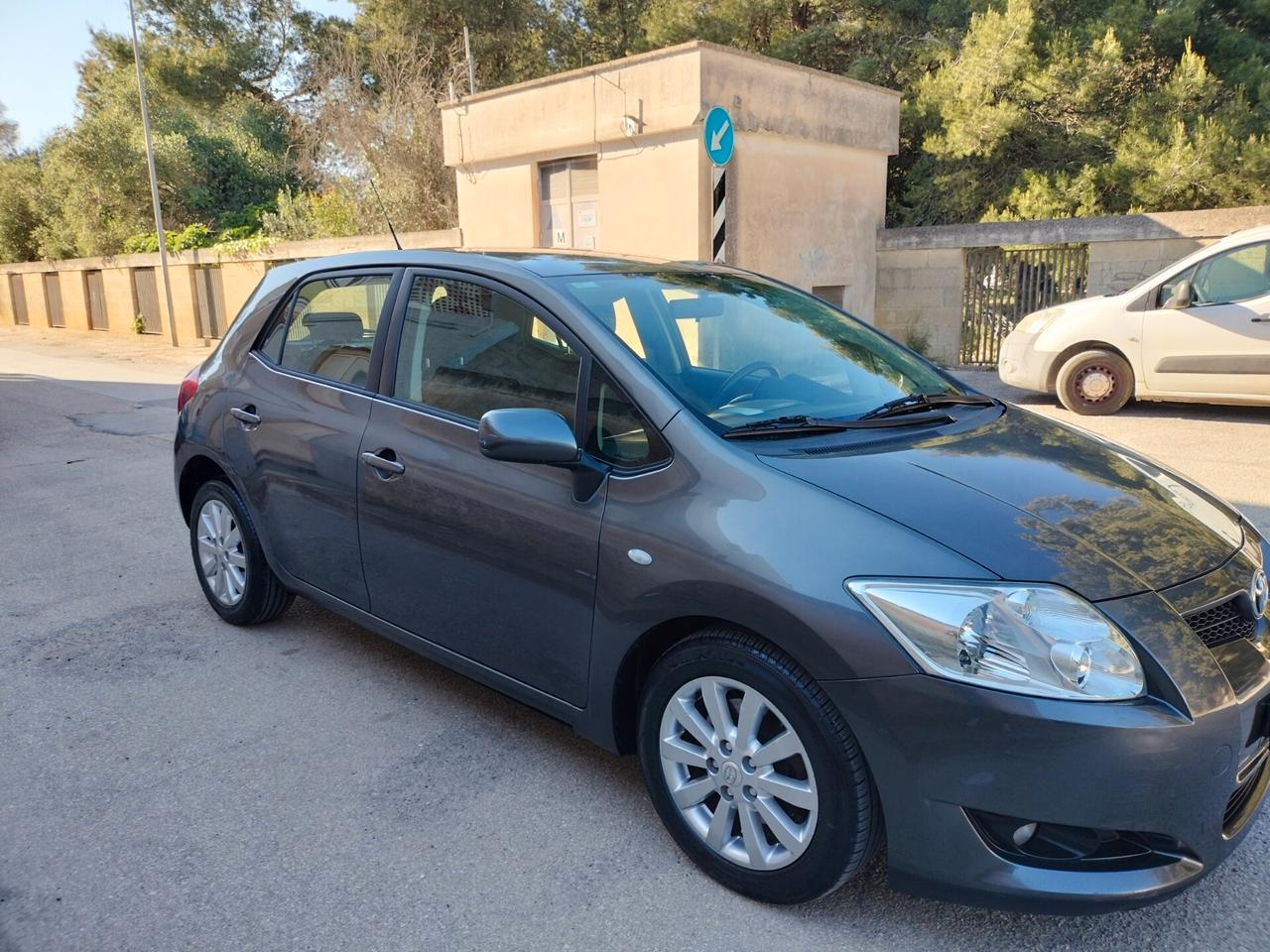 Toyota Auris 2.0 D-4D 5 porte Sol MY'08
