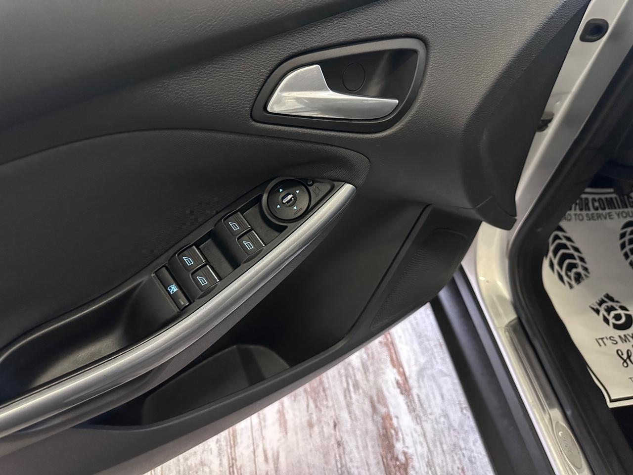 Ford Focus 1.0 Benzina Titanium