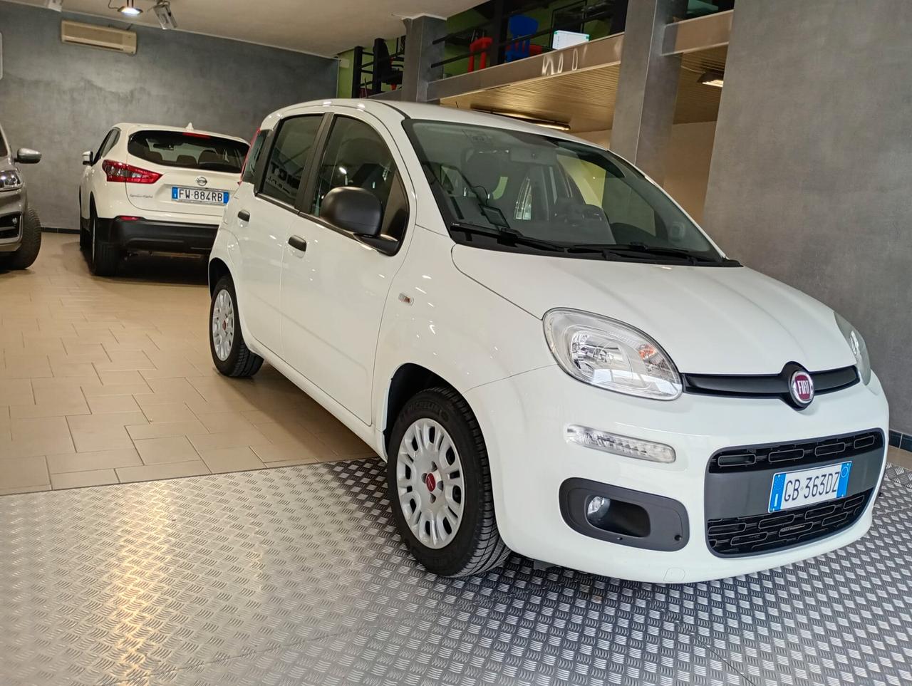 Fiat Panda 1.2 , 5 Posti, Blue tooth , sensori di parcheggio