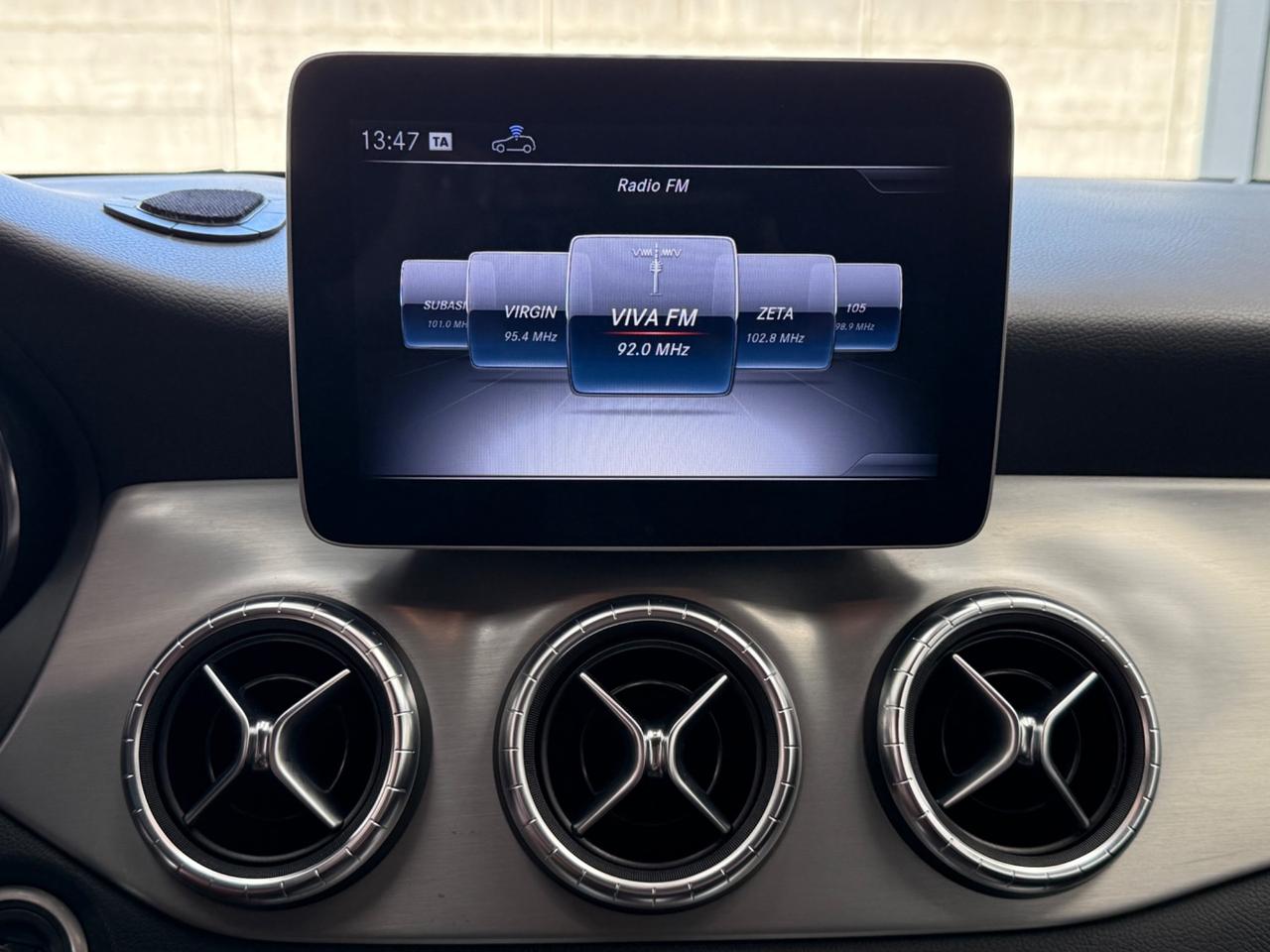 Mercedes-benz CLA 180 S.W. Premium