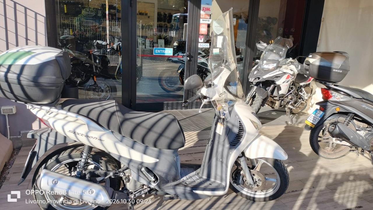 Suzuki SIXteen 150