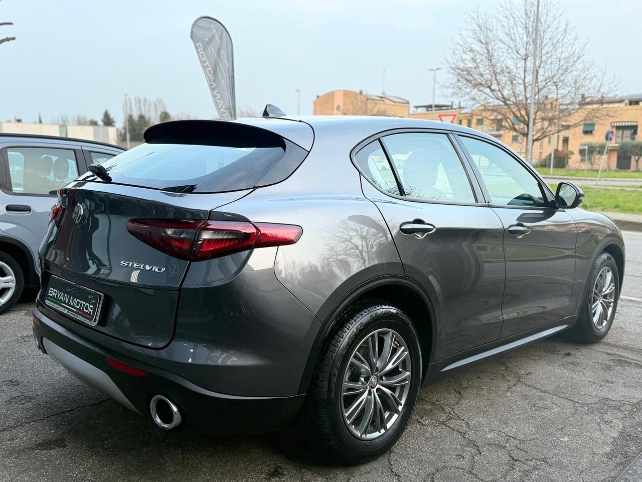 Alfa Romeo Stelvio 2.2 Turbodiesel 160 CV AT8 RWD Super Business