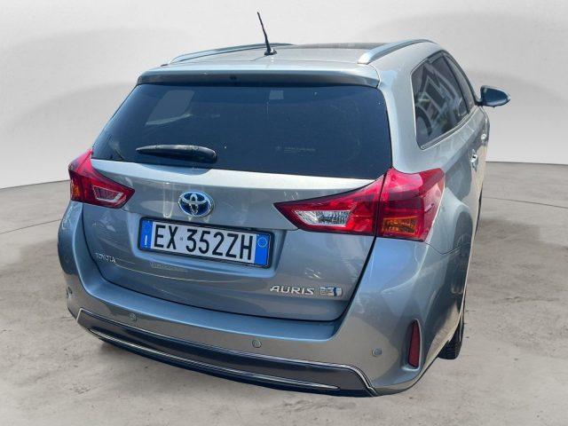 TOYOTA Auris Hybrid Lounge