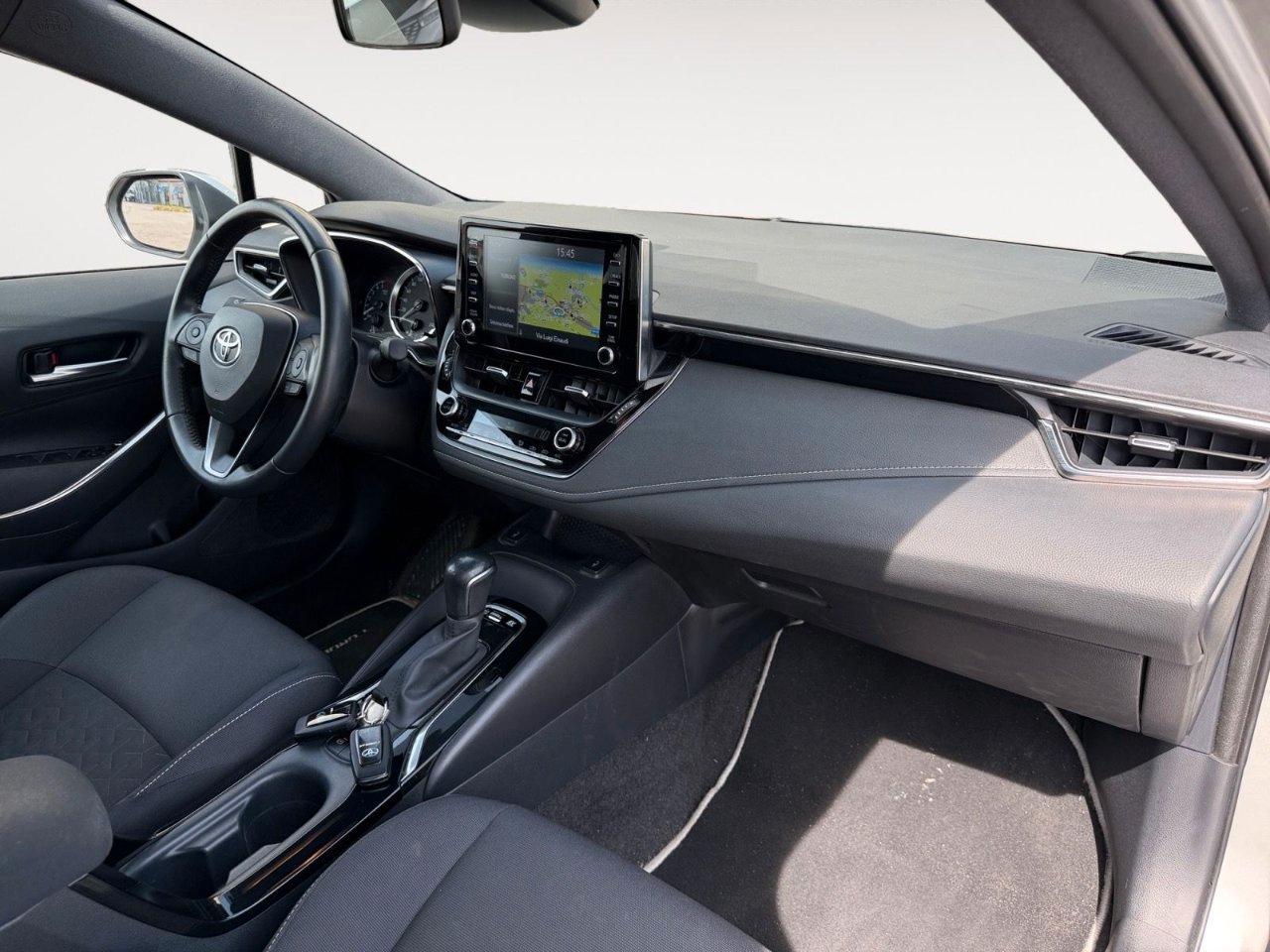 Toyota Corolla 1.8h Business cvt